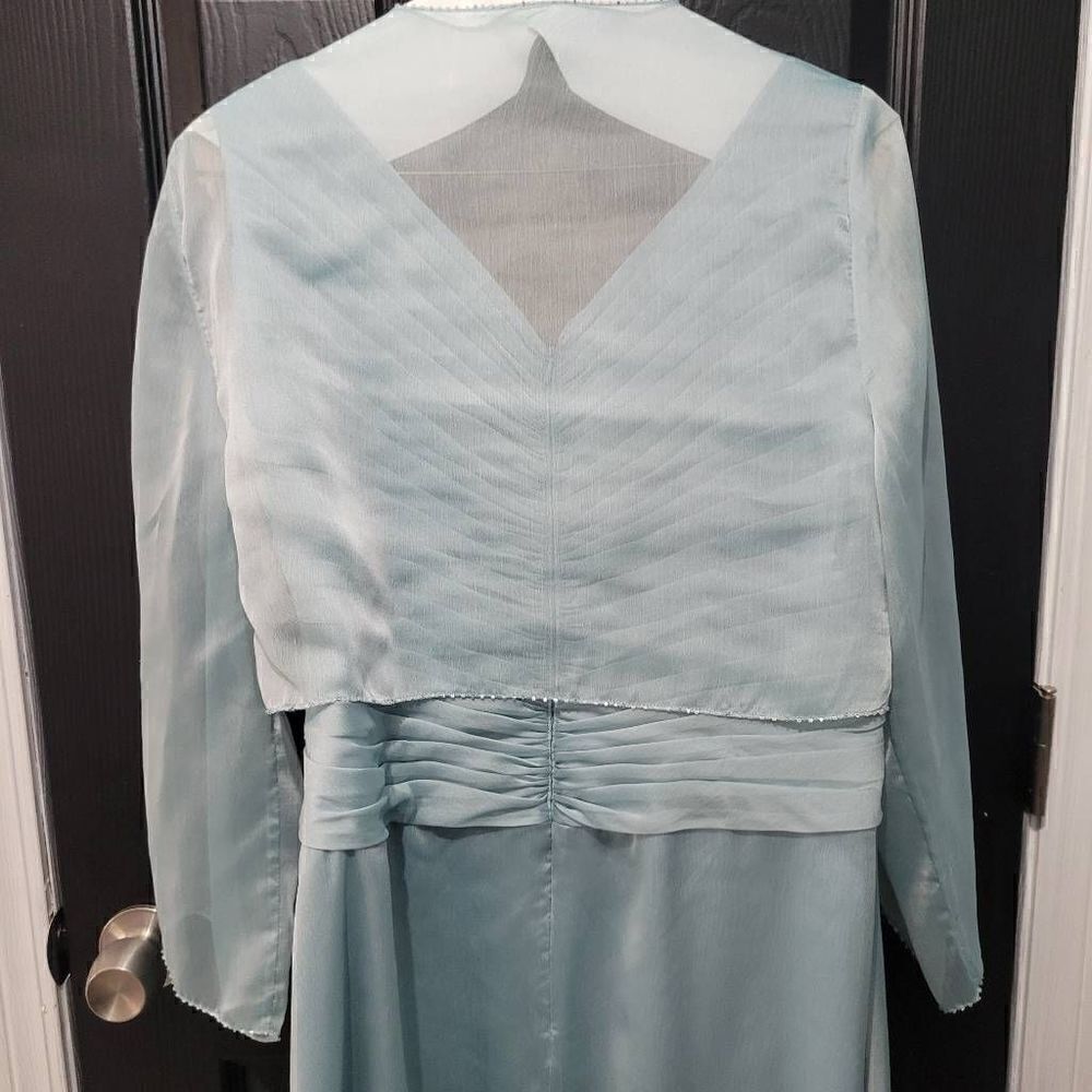 Jade by Jasmine size 12 mother of the bride 3 piece dress - Picture 7 of 12